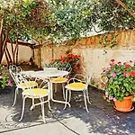 Elena Casa Turistica Apartmán *
