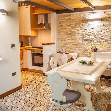 Apartment Elena Casa Turistica