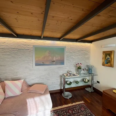 Elena Casa Turistica *